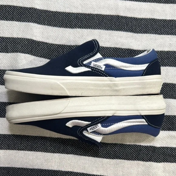 Vans Navy Blue Slip-On Canvas Shoes - Picture 3 of 7